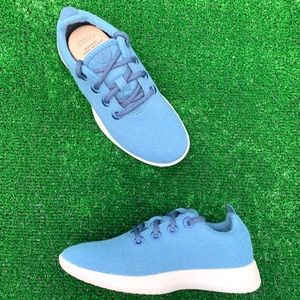 Tide Pool Blue Allbirds Wool Runners Size 6